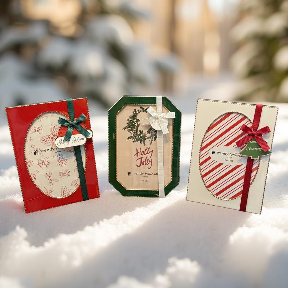 Wendy Bellissimo NWT Set of 3 Christmas Festive Red, White & Green Photo Frames